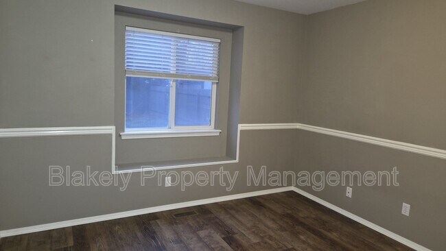 Building Photo - 2263 E Clarene St