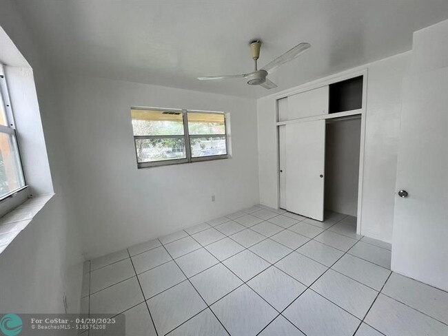 Building Photo - 7941 Plantation Blvd