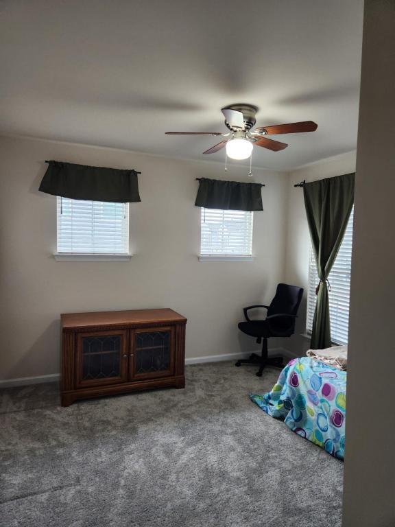 Building Photo - 3707 Feltham Ln