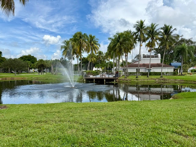 Building Photo - 741 Lyons Rd