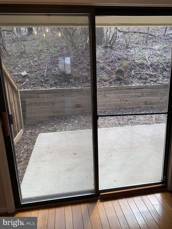 Building Photo - 468 Lynetree Dr