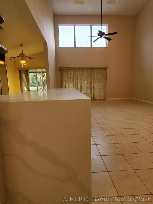 Building Photo - 7342 Pinewalk Dr S