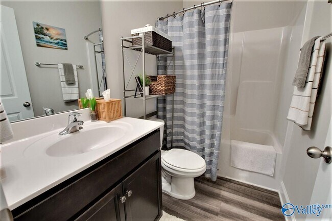 Building Photo - 155 Grey Fawn Trail