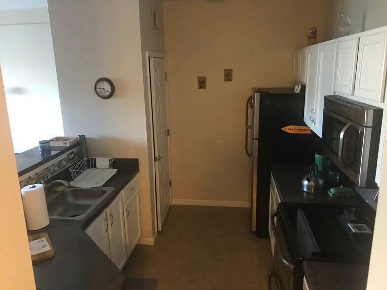 Building Photo - 4802 51st St W