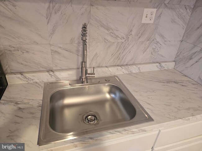 Building Photo - 14108 Snickersville Dr