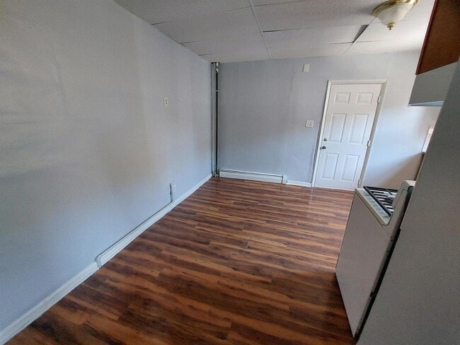 Building Photo - 9 W 35th St