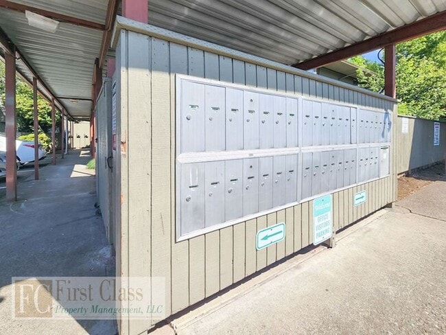 Building Photo - 4724 SW Murray Blvd