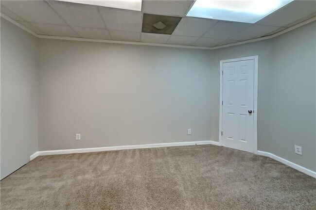Building Photo - 3945 Piper Glen Dr NE