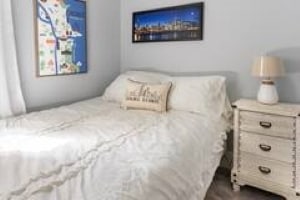 Building Photo - 4322 N Milwaukee Ave