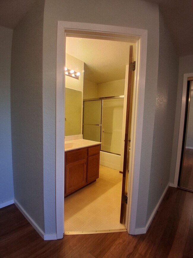 Building Photo - 4045 Dale Rd