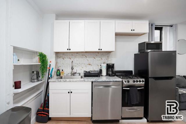 Building Photo - 1 bedroom in NEW YORK NY 10009