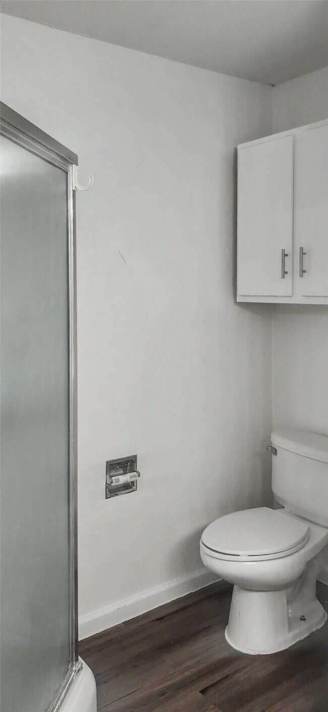 Building Photo - 12913 Trail Hollow Dr