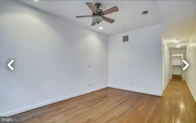 Building Photo - 111 E Cross St