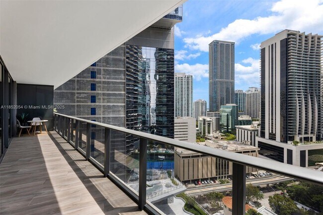 Building Photo - 801 S Miami Ave
