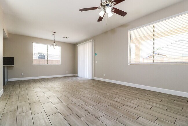 Building Photo - 29838 W Mitchell Ave