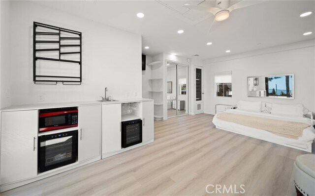 Building Photo - 7930 Vulcan Dr