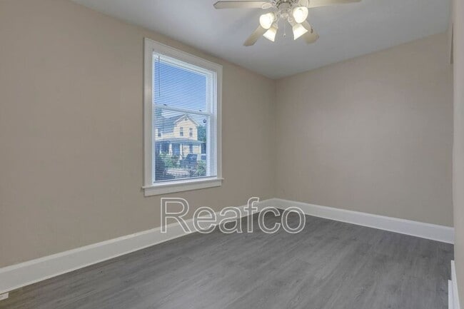 Building Photo - 174 N Princeton Ave