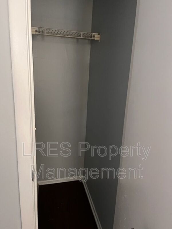 Building Photo - 4564 Pheasant Run Dr