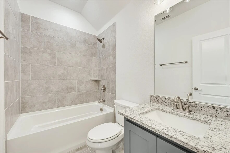 Building Photo - 2904 Emerald Trace Dr