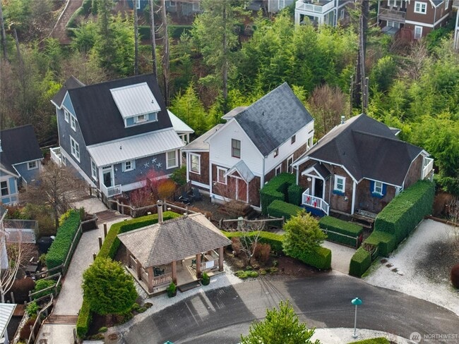 Building Photo - 31 Sellwood Ln