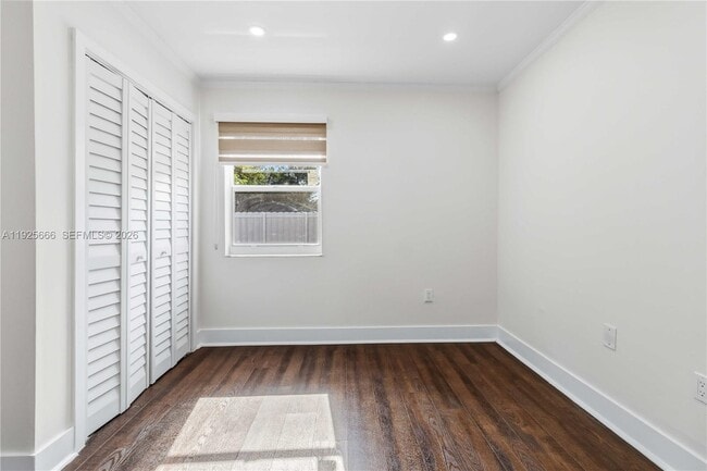 Building Photo - 3240 SW 69th Ave