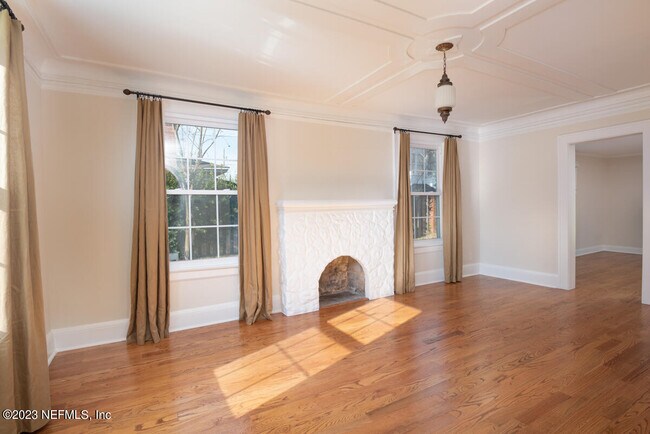 Building Photo - 1225 Landon Ave