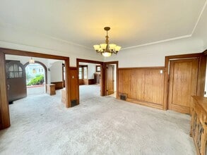 Building Photo - Westwood Park - Stunning 4BR+ / 2 BA Home ...