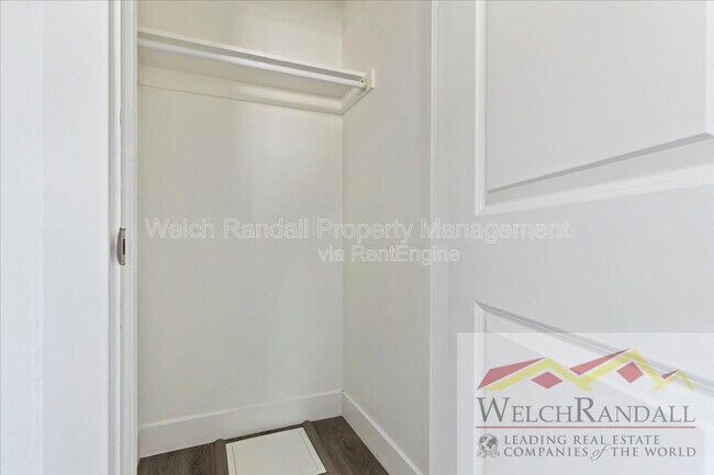 Building Photo - 212 W 4800 S