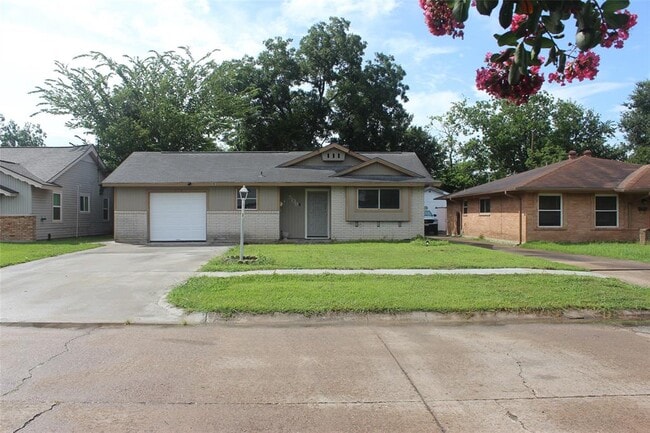 Primary Photo - 509 Westside Ct