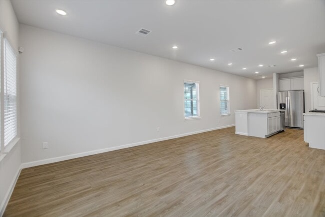 Building Photo - 16517 Opportunity Wy