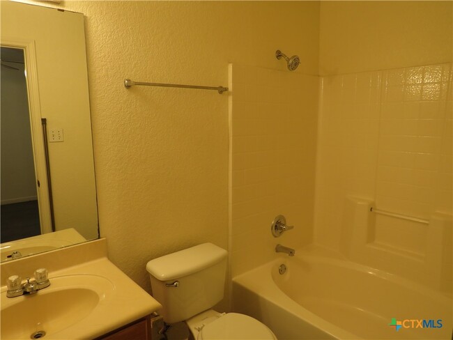 Building Photo - 1602 Dugger Cir