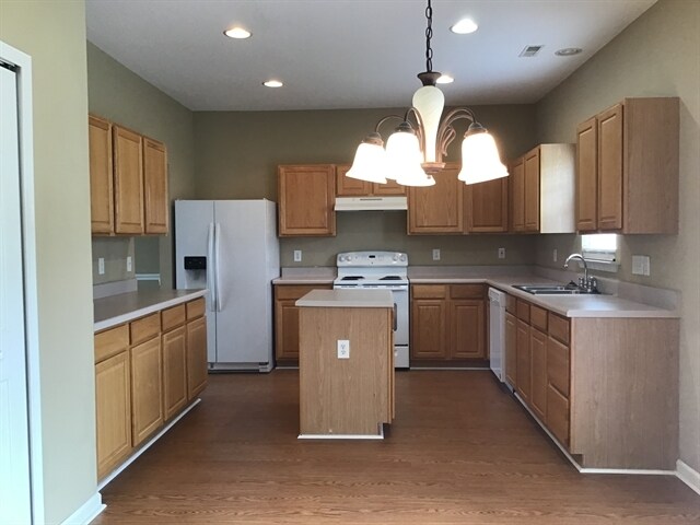 Building Photo - 107 Sentinel Ct