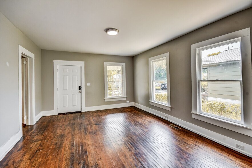 Building Photo - 5312 Terrace J