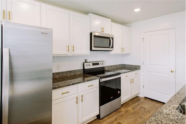 Building Photo - 123 Skylar Rd