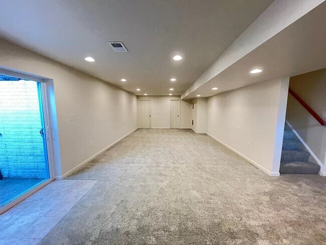 Building Photo - 12076 Prickly Ash Way