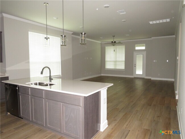 Building Photo - 5737 Redfish Ct