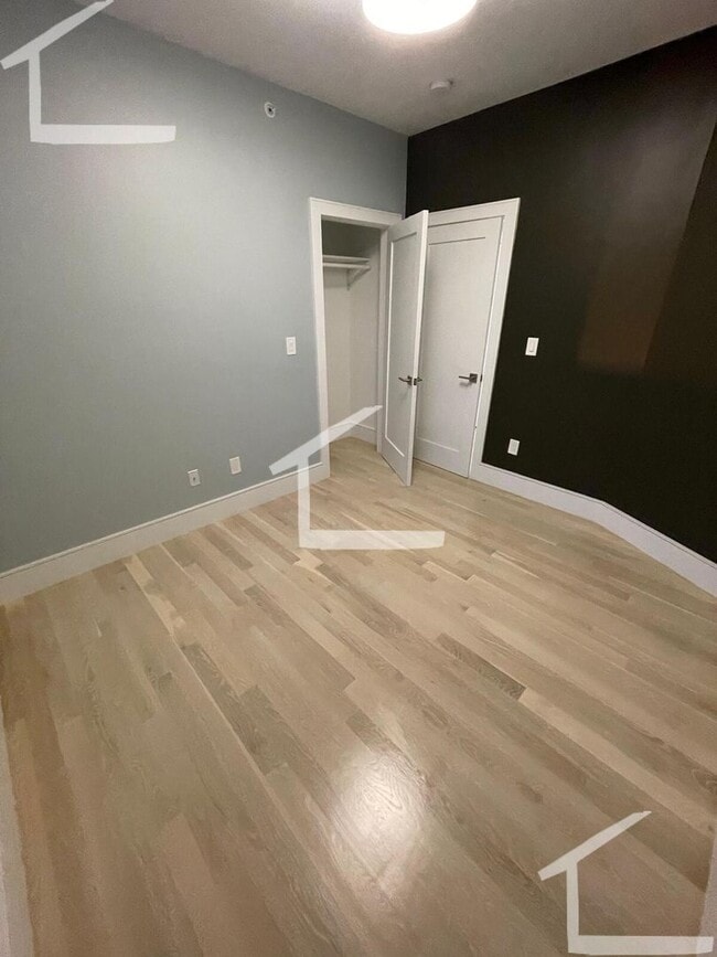 Building Photo - HOT BROOKLINE LISTING!!!!!