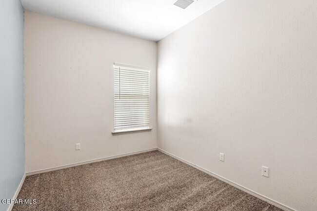 Building Photo - 11648 Flor Freesia Dr