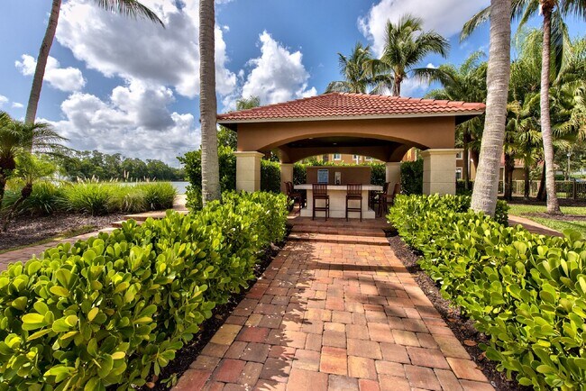 Building Photo - Furnished condo at Reserve of Naples