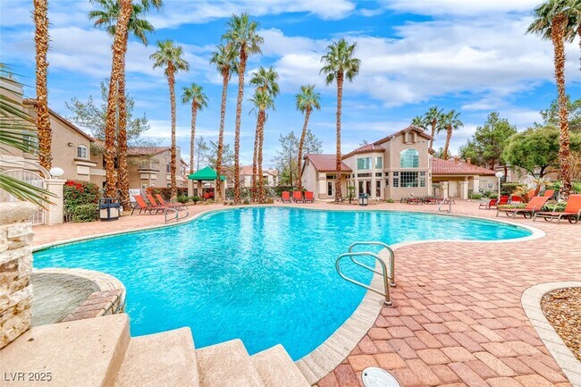 Building Photo - 75 N Valle Verde Dr