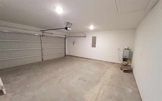 Building Photo - 6422 Seafoam Lake Dr