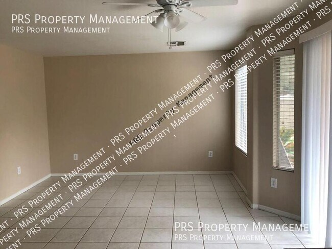 Building Photo - 1433 E Park Ave