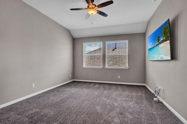 Building Photo - 2629 Coralbush Dr