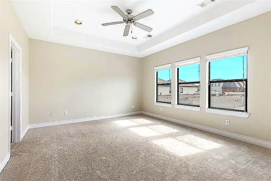 Building Photo - 5525 Kiam St