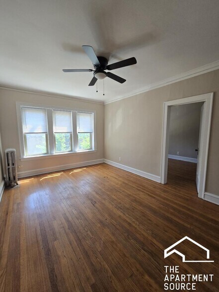 Building Photo - 4318 N Spaulding Ave