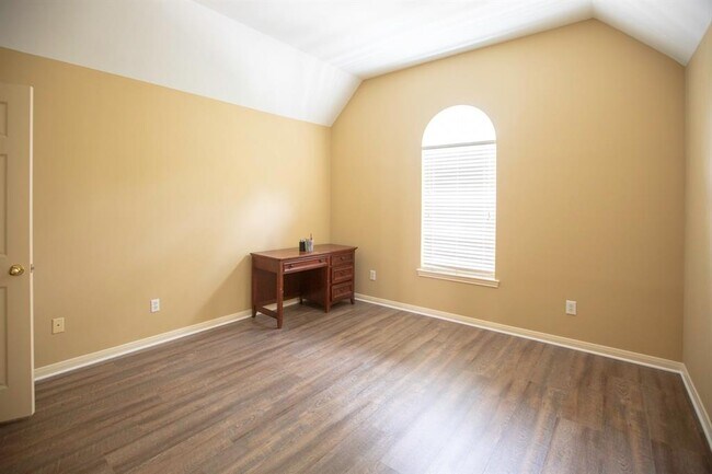 Building Photo - 6415 Coley Park