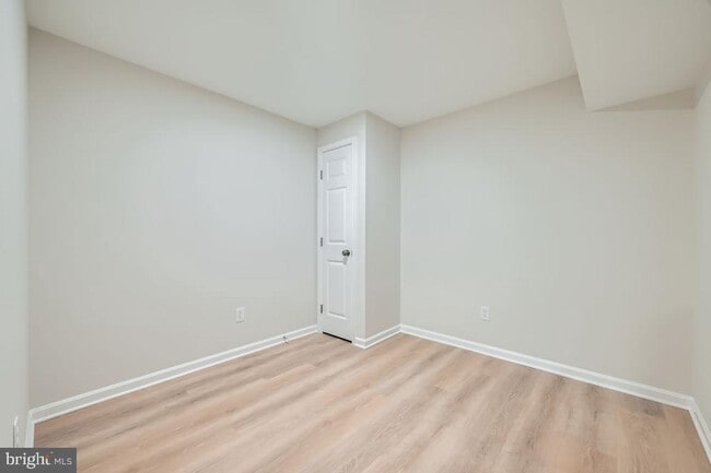 Building Photo - 701 Rosefield Ct