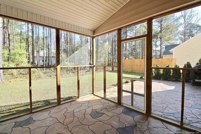 Building Photo - 448 Moss Pink Dr