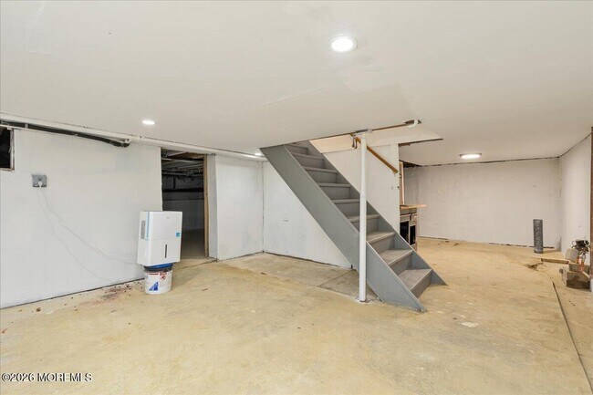 Building Photo - 179 Wall St
