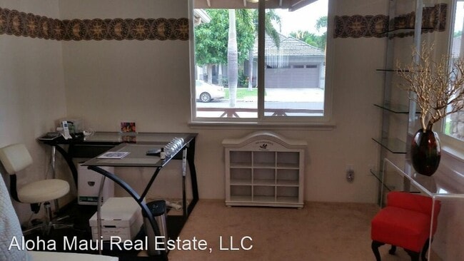 Building Photo - 3 br, 2 bath House - 70 Hoku Puhipaka Street